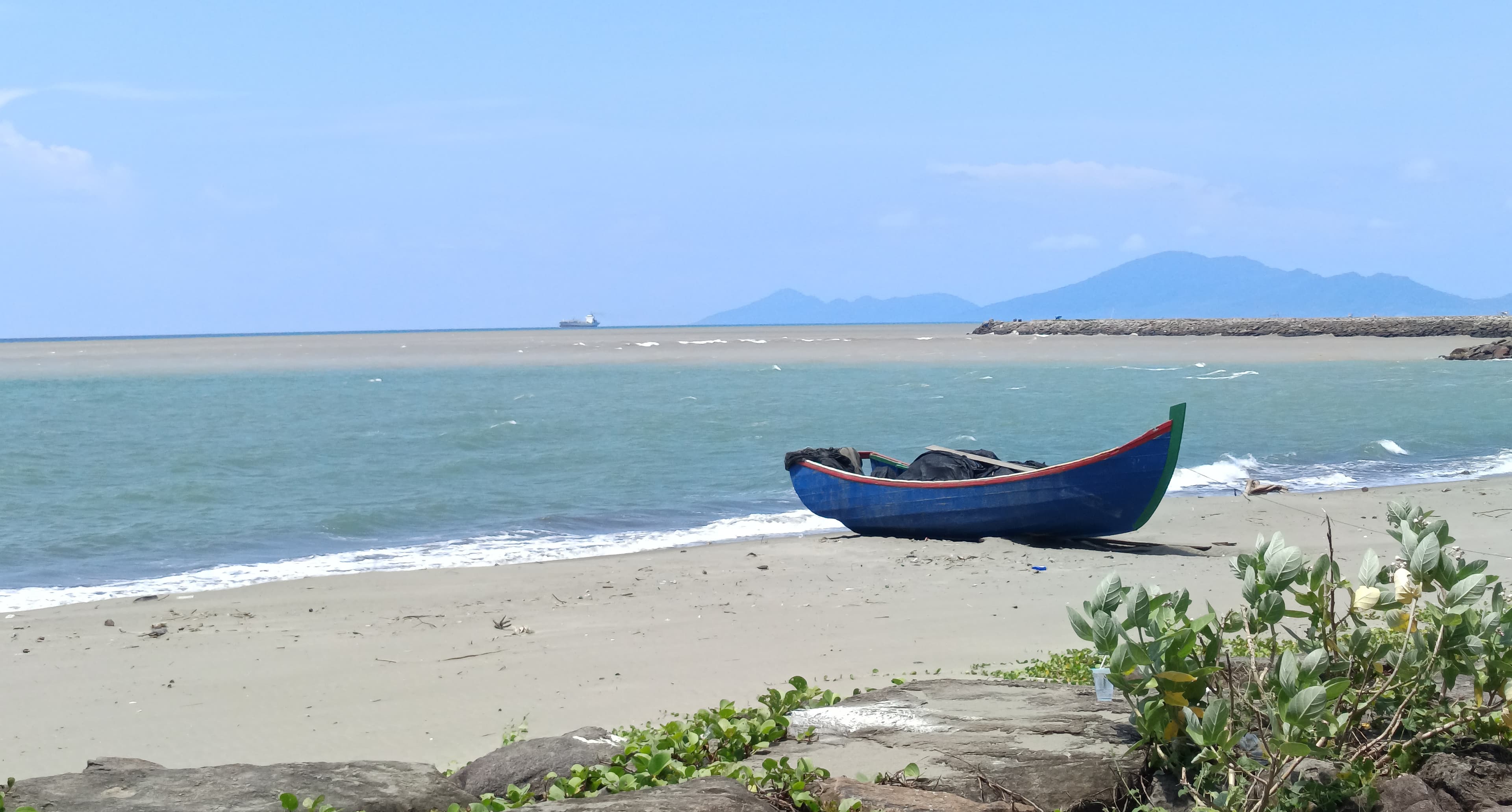 Laut Aceh 17 Maret 2026: waspada gelombang–angin, peluang ikan rendah, swell panjang menguat di barat Aceh